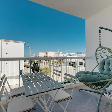 Bettina Apartman Paralímni